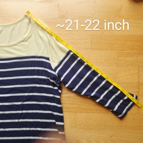 24/7 Maurices Top - Picture 5 of 7